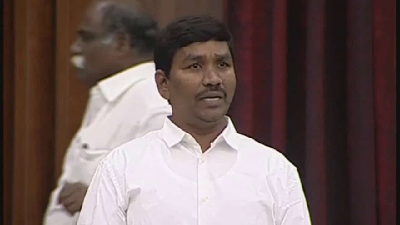 Jaradoddi Sudhakar | MLA | Doctor | Journalist | YSRCP | Yerragudi | Krishnagiri | Pattikonda | Kodumur | Karnool | Andhra Pradesh | theLeadersPage