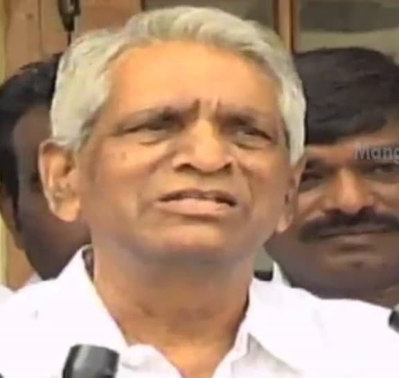 Madireddy Srinivas Reddy | MLC | Professor | Vice-Chairman of Veterinary Council of India | Momnoor | Warangal | Telangana | theLeadersPage