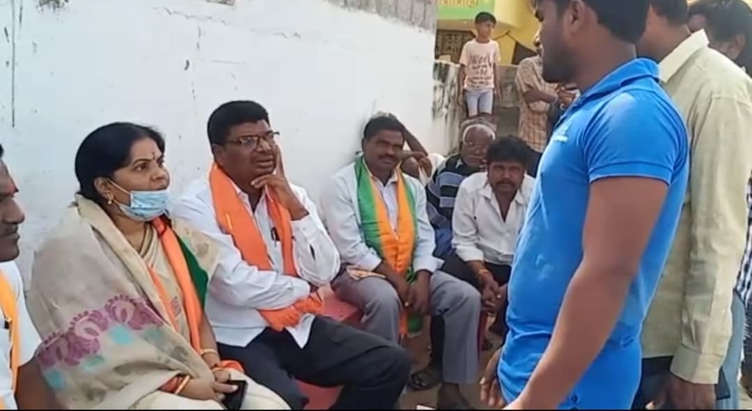 Goli Prabhakar | District President of SC Morcha | BJP | Booth Committee President | Vice President of Division SC Morcha | Incharge of Himayath Nagar assembly constituency | Hyderabad City Executive Member | State SC Morcha Executive Member | Incharge of Warangal District SC Morcha | Nalgonda District General Secretary | President of SC Morcha | Incharge of Tungaturti constituency | State Secretary of SC Morcha | Incharge of Rayalaseema Zone | State Official Spokesperson of SC Morcha | State President of the Disability Rights Committee | Aitipamula | Kattangoor | Nakrekal | Nalgonda | Telangana | theLeadersPage