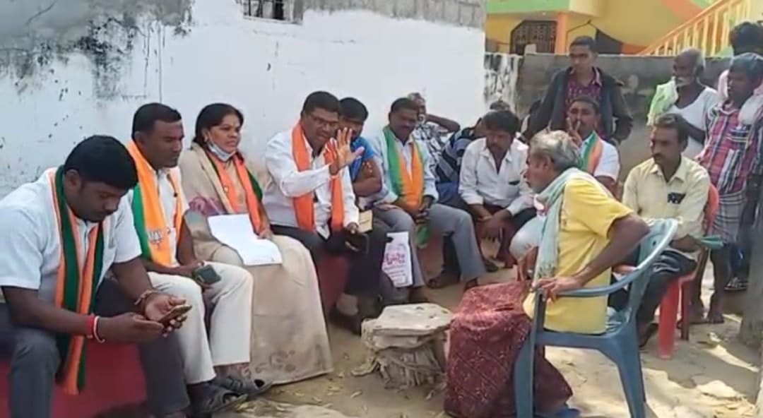 Goli Prabhakar | District President of SC Morcha | BJP | Booth Committee President | Vice President of Division SC Morcha | Incharge of Himayath Nagar assembly constituency | Hyderabad City Executive Member | State SC Morcha Executive Member | Incharge of Warangal District SC Morcha | Nalgonda District General Secretary | President of SC Morcha | Incharge of Tungaturti constituency | State Secretary of SC Morcha | Incharge of Rayalaseema Zone | State Official Spokesperson of SC Morcha | State President of the Disability Rights Committee | Aitipamula | Kattangoor | Nakrekal | Nalgonda | Telangana | theLeadersPage