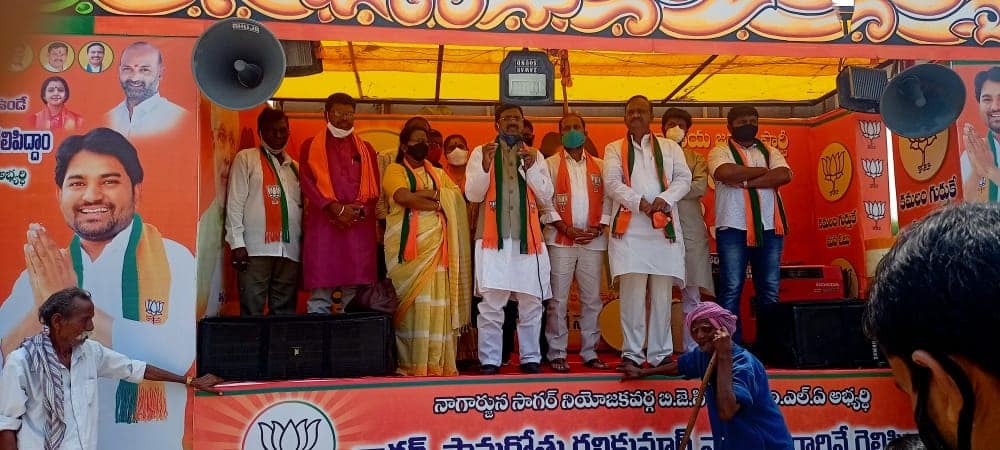 Goli Prabhakar | District President of SC Morcha | BJP | Booth Committee President | Vice President of Division SC Morcha | Incharge of Himayath Nagar assembly constituency | Hyderabad City Executive Member | State SC Morcha Executive Member | Incharge of Warangal District SC Morcha | Nalgonda District General Secretary | President of SC Morcha | Incharge of Tungaturti constituency | State Secretary of SC Morcha | Incharge of Rayalaseema Zone | State Official Spokesperson of SC Morcha | State President of the Disability Rights Committee | Aitipamula | Kattangoor | Nakrekal | Nalgonda | Telangana | theLeadersPage