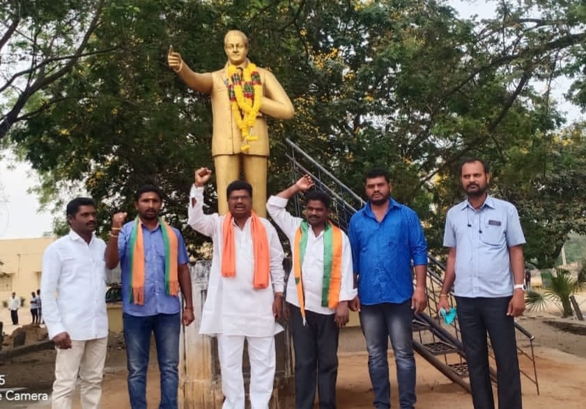 Goli Prabhakar | District President of SC Morcha | BJP | Booth Committee President | Vice President of Division SC Morcha | Incharge of Himayath Nagar assembly constituency | Hyderabad City Executive Member | State SC Morcha Executive Member | Incharge of Warangal District SC Morcha | Nalgonda District General Secretary | President of SC Morcha | Incharge of Tungaturti constituency | State Secretary of SC Morcha | Incharge of Rayalaseema Zone | State Official Spokesperson of SC Morcha | State President of the Disability Rights Committee | Aitipamula | Kattangoor | Nakrekal | Nalgonda | Telangana | theLeadersPage