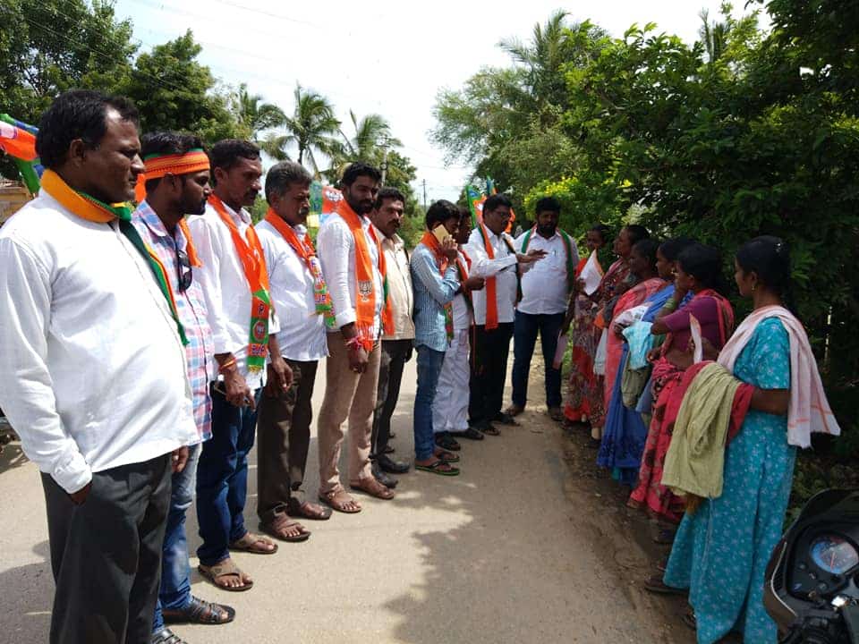Goli Prabhakar | District President of SC Morcha | BJP | Booth Committee President | Vice President of Division SC Morcha | Incharge of Himayath Nagar assembly constituency | Hyderabad City Executive Member | State SC Morcha Executive Member | Incharge of Warangal District SC Morcha | Nalgonda District General Secretary | President of SC Morcha | Incharge of Tungaturti constituency | State Secretary of SC Morcha | Incharge of Rayalaseema Zone | State Official Spokesperson of SC Morcha | State President of the Disability Rights Committee | Aitipamula | Kattangoor | Nakrekal | Nalgonda | Telangana | theLeadersPage