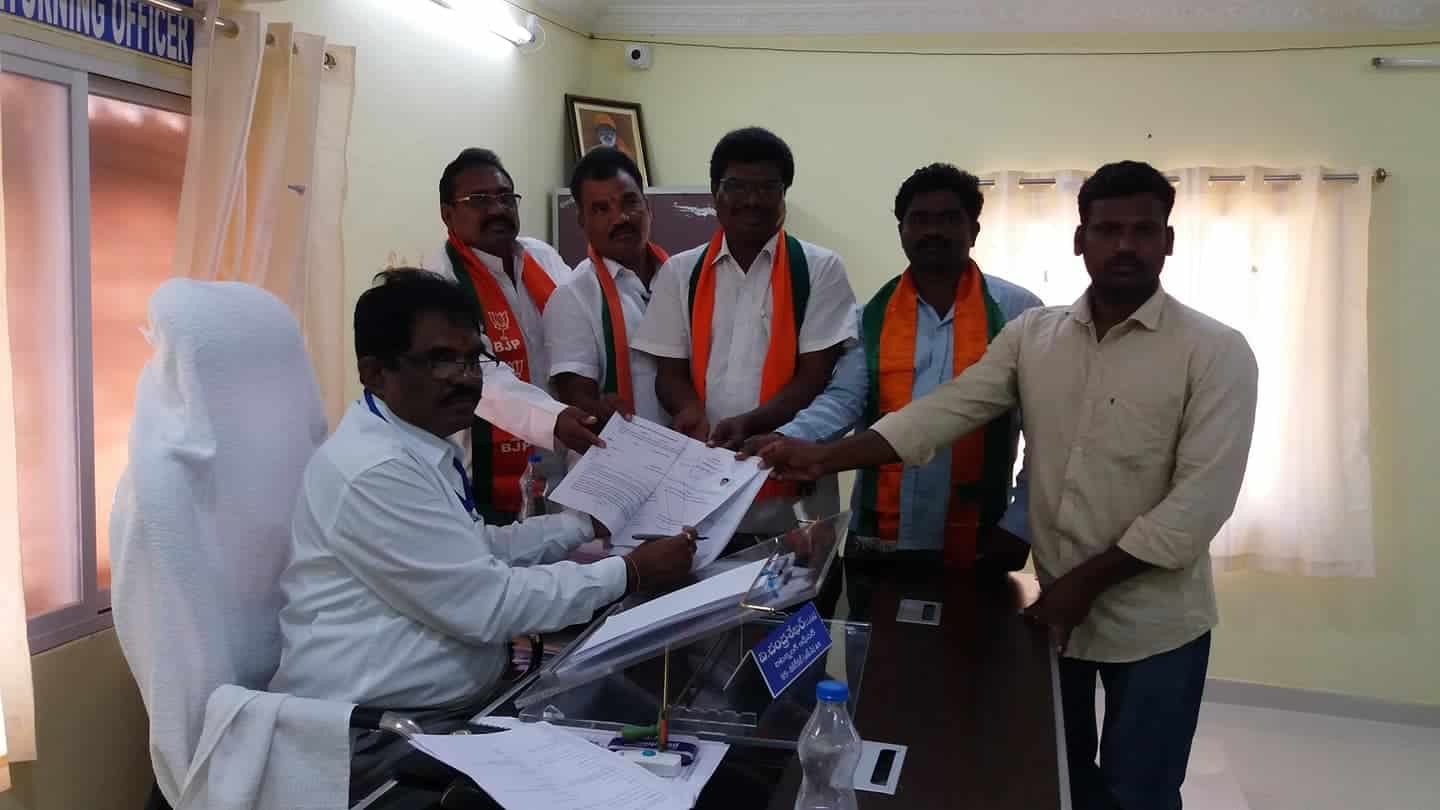 Goli Prabhakar | District President of SC Morcha | BJP | Booth Committee President | Vice President of Division SC Morcha | Incharge of Himayath Nagar assembly constituency | Hyderabad City Executive Member | State SC Morcha Executive Member | Incharge of Warangal District SC Morcha | Nalgonda District General Secretary | President of SC Morcha | Incharge of Tungaturti constituency | State Secretary of SC Morcha | Incharge of Rayalaseema Zone | State Official Spokesperson of SC Morcha | State President of the Disability Rights Committee | Aitipamula | Kattangoor | Nakrekal | Nalgonda | Telangana | theLeadersPage