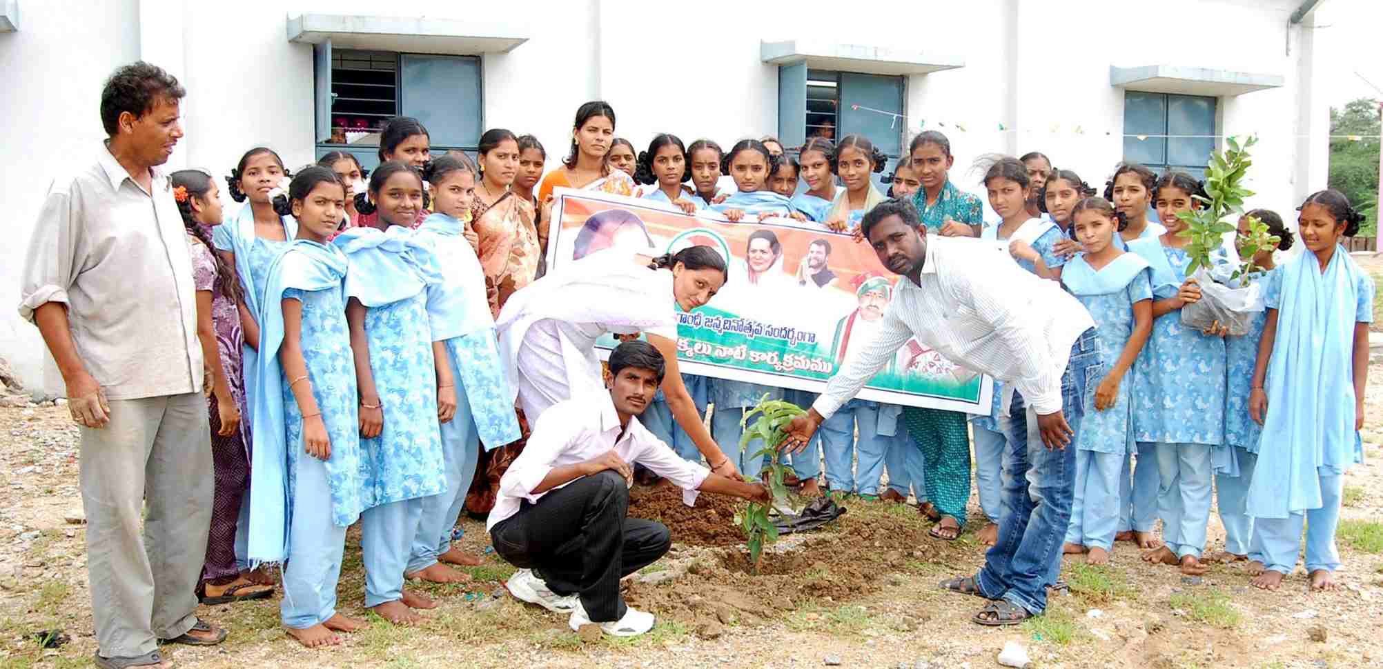 Mallesham Velthuri | Ex-Youth Congress Warangal Parliament General Secretary | the Leaders Page