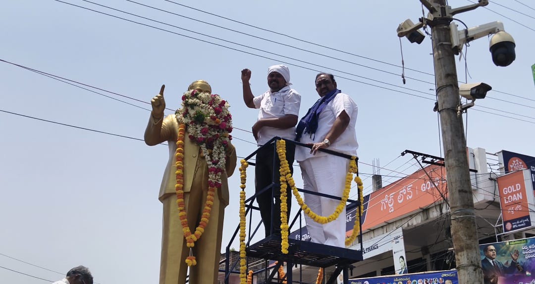 DONTHARABOINA SRINIVAS YADAV (4)
