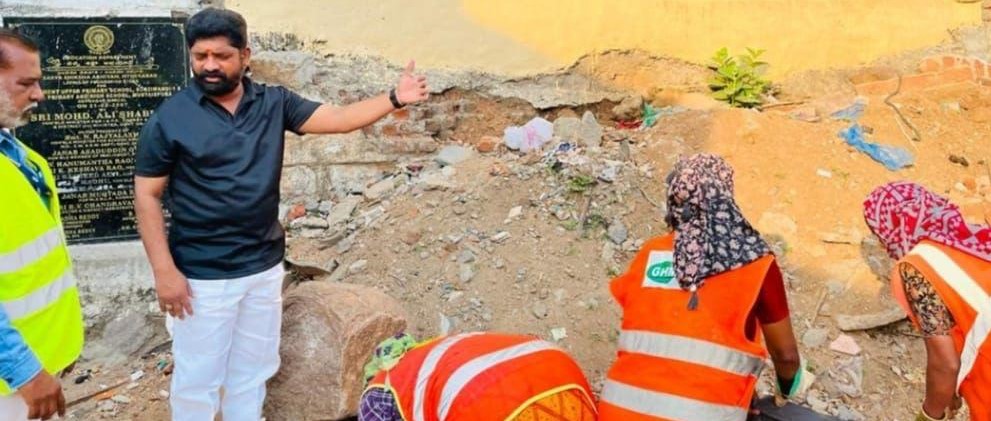 MANDAGIRI SWAMY YADAV (4)