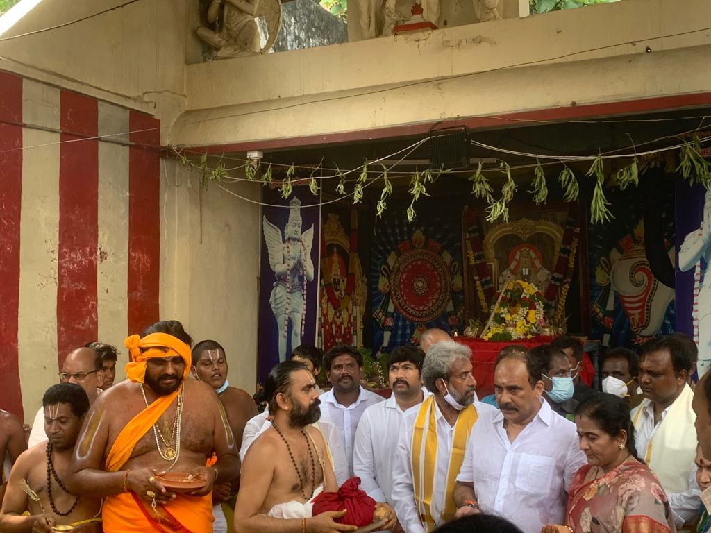 Jada Venkatesh | 27th Division Ongole Municipal Corporator | YSRCP | the Leaders Page