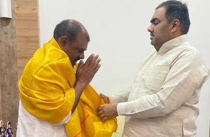 Nunna Ravi Kumar (23)