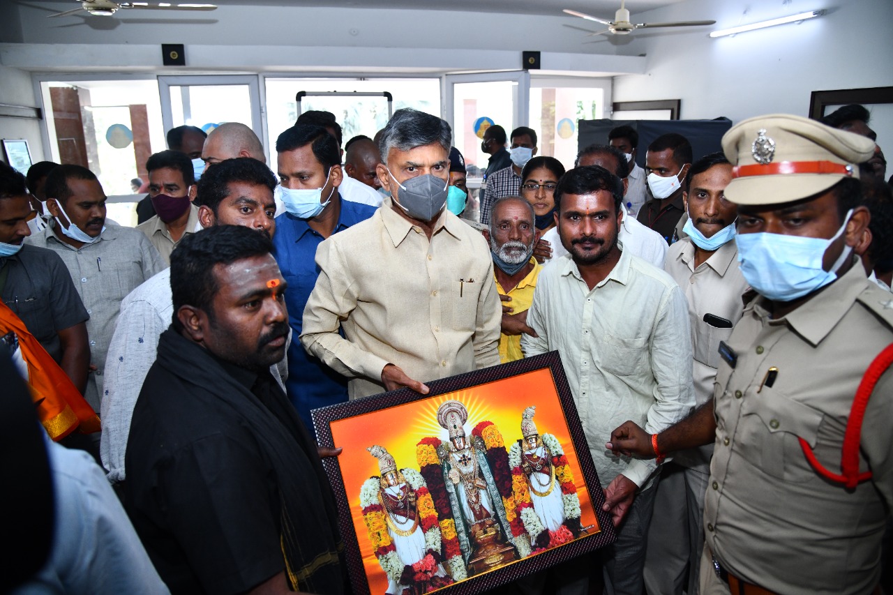 Rudra Gopi (Gandla) | Ex-State Director of Gandla Corporation | BC Leader | TDP | the Leaders Page