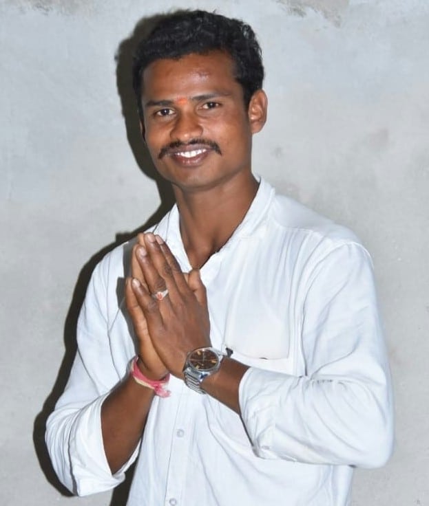 Yadala Srinu( Y Srinu Sarpanch) | Sarpanch | D.Pydipala | YSRCP | the Leaders Page Yadala Srinu( Y Srinu Sarpanch) | Sarpanch | D.Pydipala | YSRCP | the Leaders Page