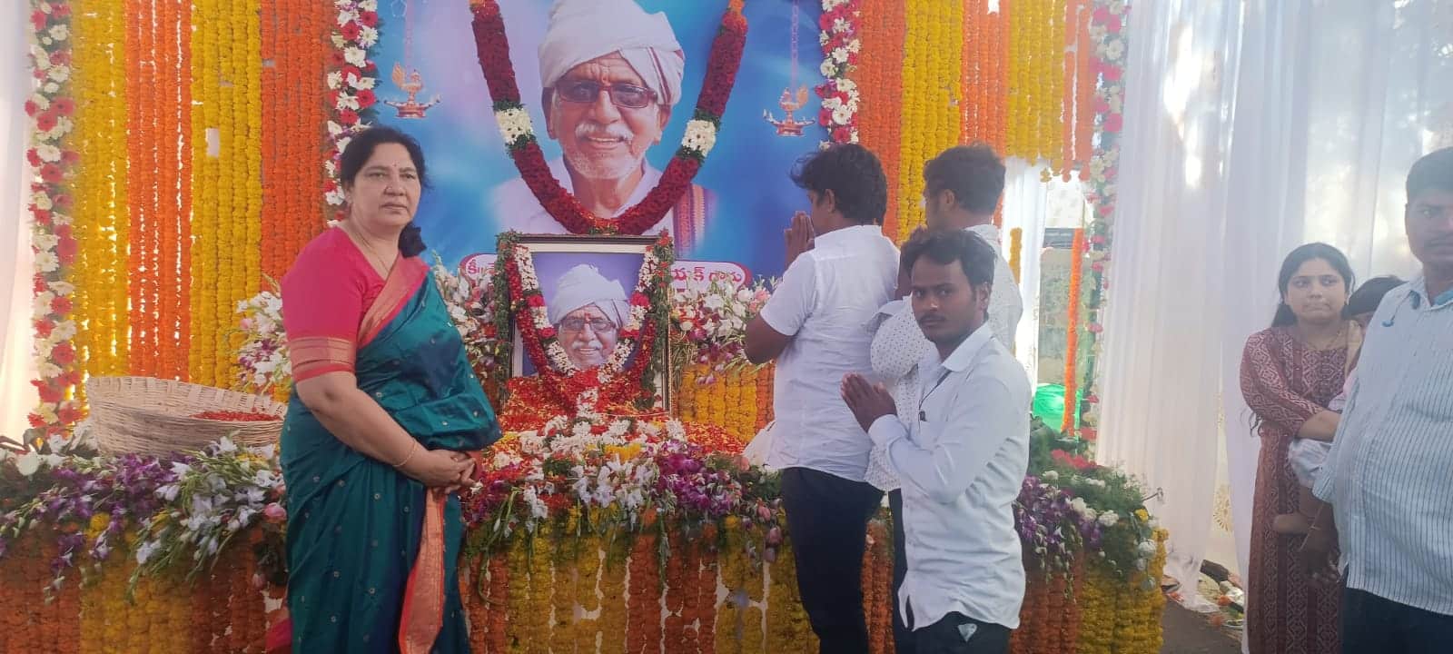 Maloth Vijay Nayak | Vijay Nayak | State Control Wing General Secretary Lambadis Ikya Vedika | President of Lambadi United Forum | General Secretary | District Vice-President | Party Excutive Member | Co-ordinator of Lambadi United Platform | Founder & Youth President of of Telangana Royal Lambada (Banjara) | President of Lambadis Ikya Vignana Vedika | Incharge of Lambadi United Platform | Active Member | Active Leader | CPI | CPM | CPI(M) | AIYF | Mahabubabad | Warangal | Warangal Urban | Telangana | theLeadersPage