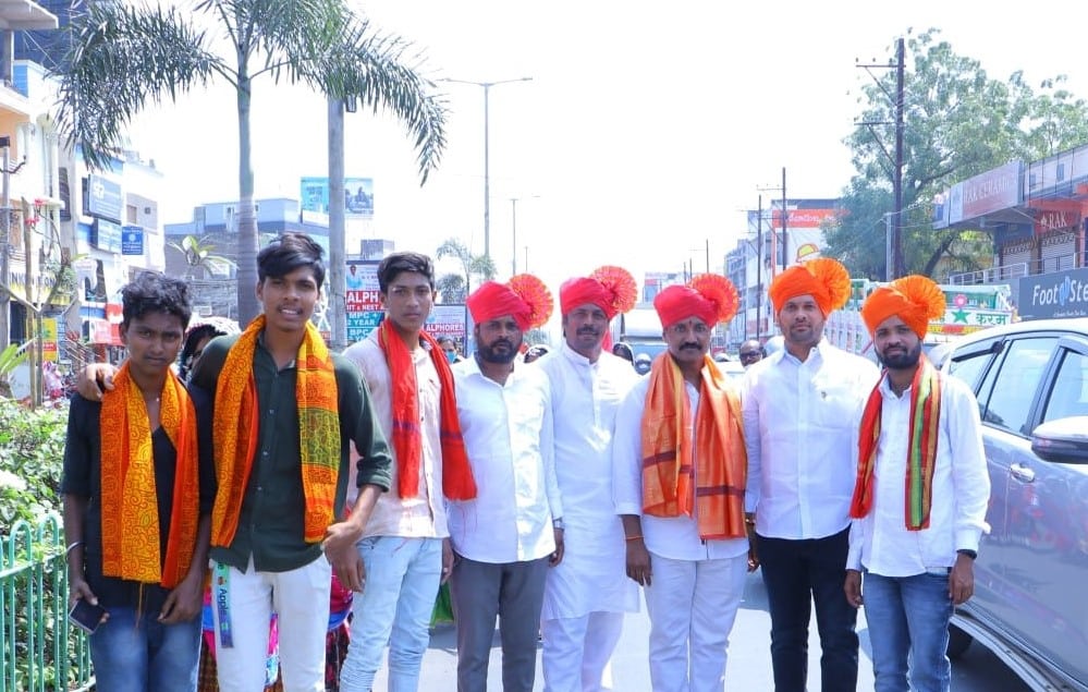 Maloth Vijay Nayak | Vijay Nayak | State Control Wing General Secretary Lambadis Ikya Vedika | President of Lambadi United Forum | General Secretary | District Vice-President | Party Excutive Member | Co-ordinator of Lambadi United Platform | Founder & Youth President of of Telangana Royal Lambada (Banjara) | President of Lambadis Ikya Vignana Vedika | Incharge of Lambadi United Platform | Active Member | Active Leader | CPI | CPM | CPI(M) | AIYF | Mahabubabad | Warangal | Warangal Urban | Telangana | theLeadersPage