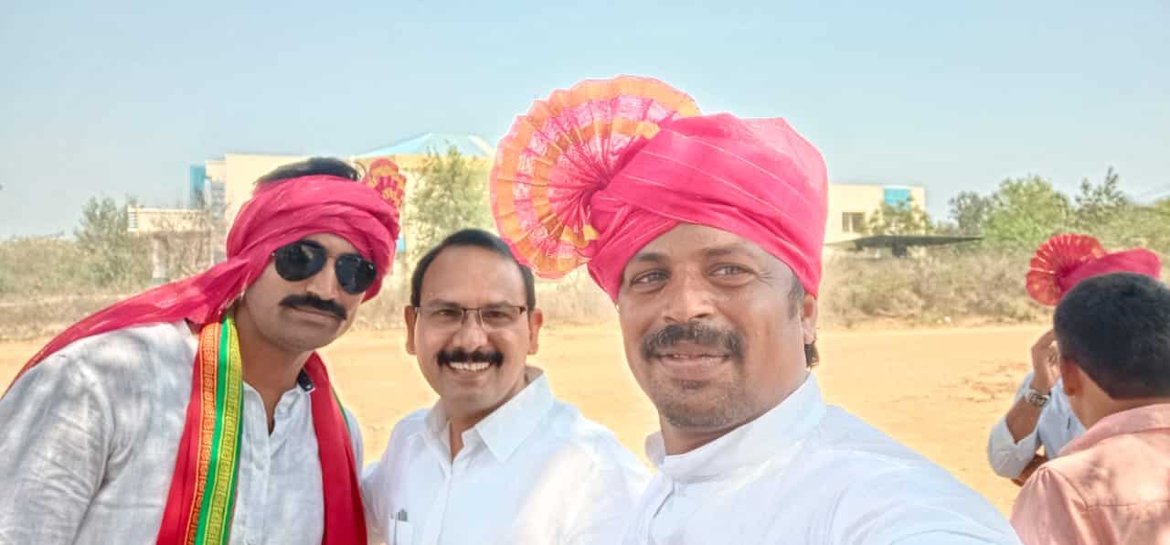 Maloth Vijay Nayak | Vijay Nayak | State Control Wing General Secretary Lambadis Ikya Vedika | President of Lambadi United Forum | General Secretary | District Vice-President | Party Excutive Member | Co-ordinator of Lambadi United Platform | Founder & Youth President of of Telangana Royal Lambada (Banjara) | President of Lambadis Ikya Vignana Vedika | Incharge of Lambadi United Platform | Active Member | Active Leader | CPI | CPM | CPI(M) | AIYF | Mahabubabad | Warangal | Warangal Urban | Telangana | theLeadersPage