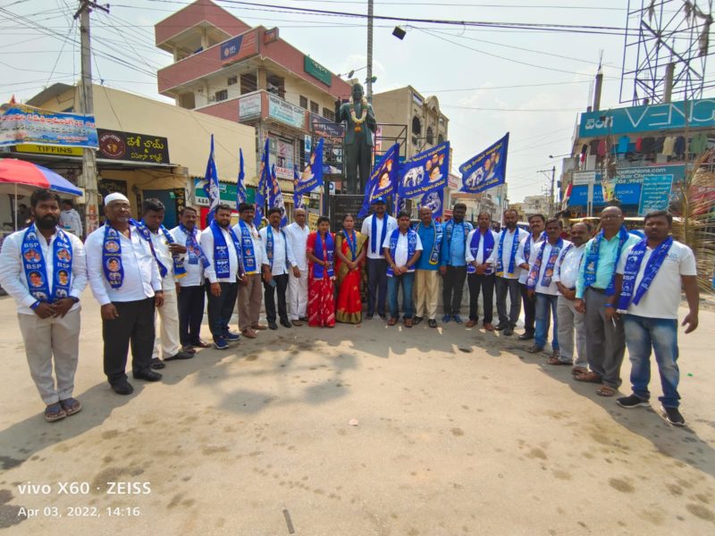 Gudise Srinivasulu (33)