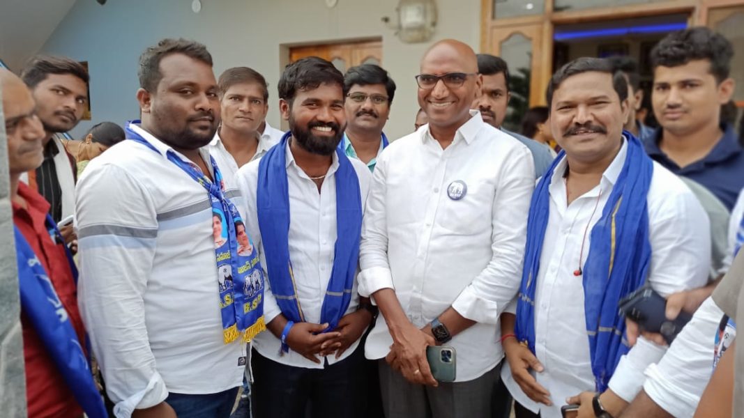 Gudise Srinivasulu (39)