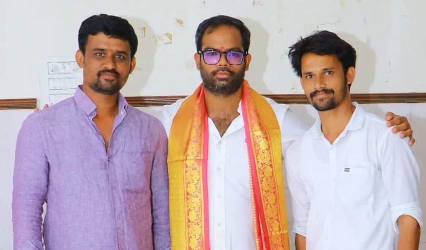 MONDI VIJAY KUMAR (12)