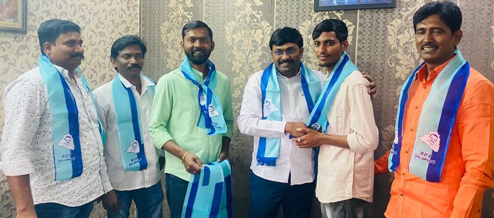 KOTLA CHAKRADHAR REDDY- (17)