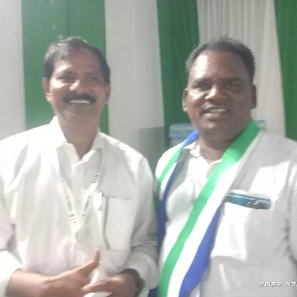 Yobu Uppalapati (K. Yobu) (23)