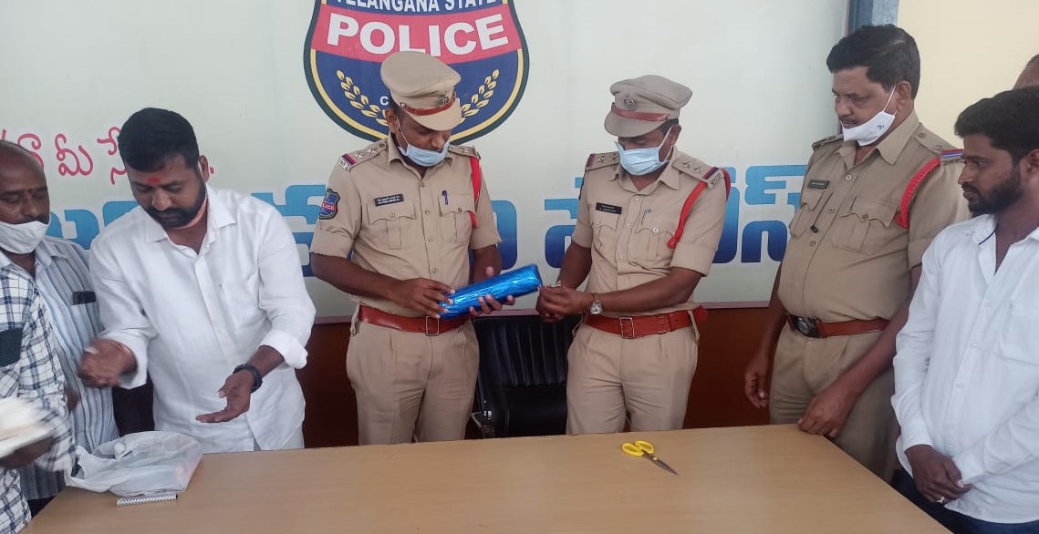 Gade Prabhakar (127)