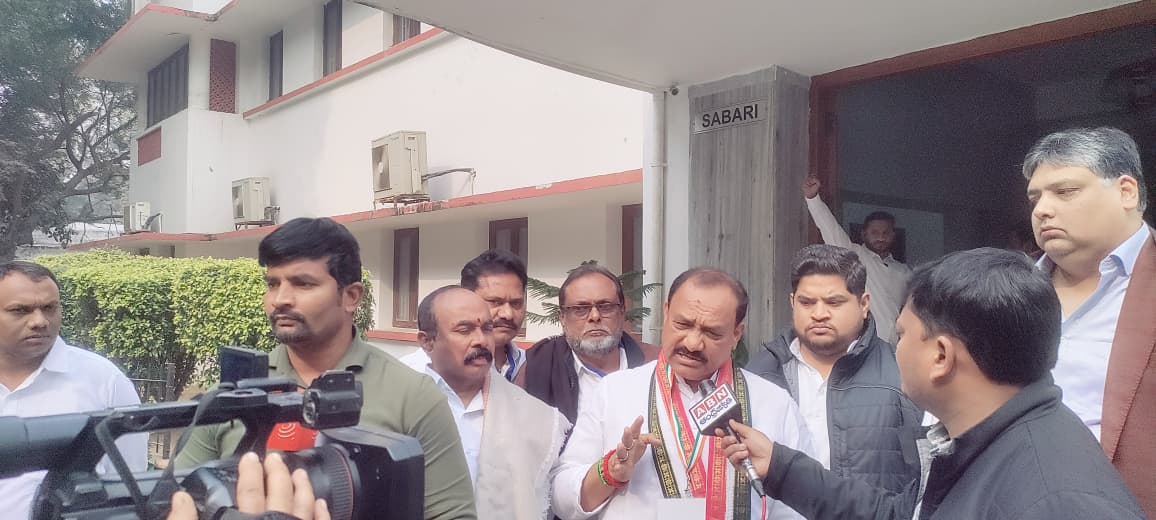 Vasamsetti Markandeya (5)