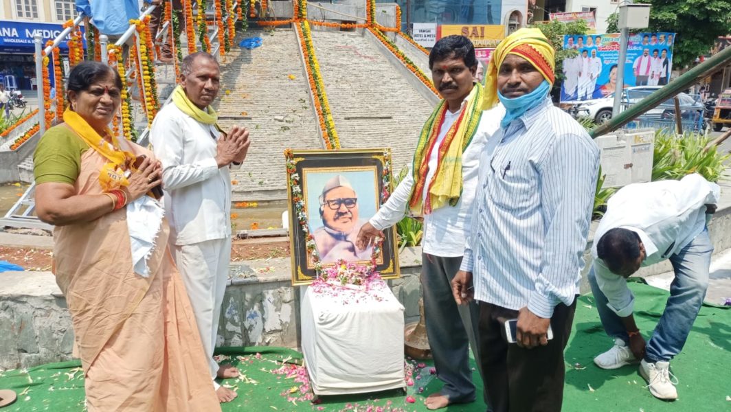 Erravelli Ravinder (14)