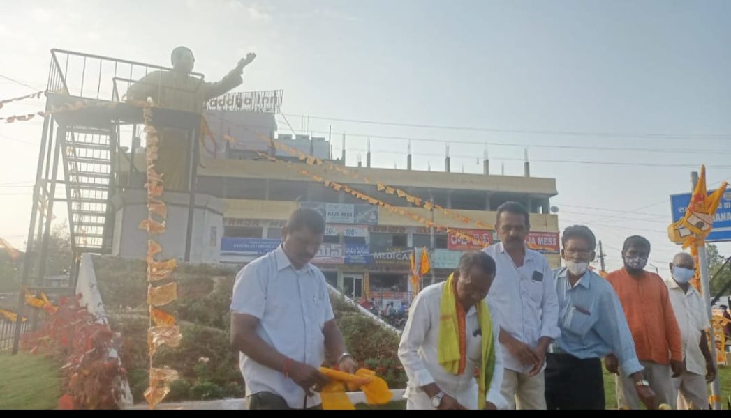 Erravelli Ravinder (23)