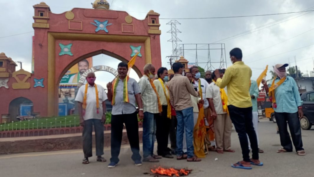 Erravelli Ravinder (35)