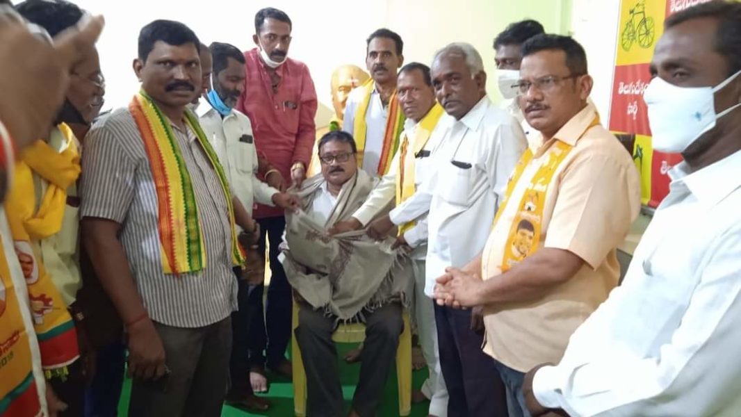 Erravelli Ravinder (43)