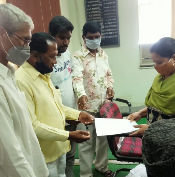 Erravelli Ravinder (44)