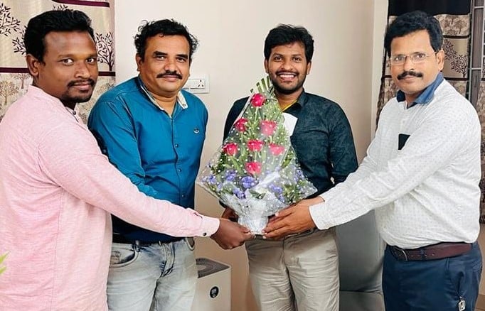 Yanamadala Srinivas (28)