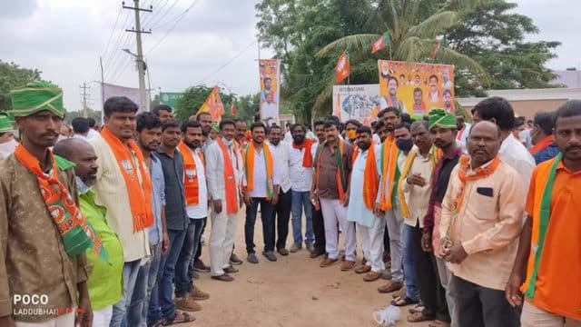 Nandala Srinivas (23)