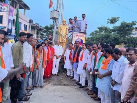 Nandala Srinivas (37)