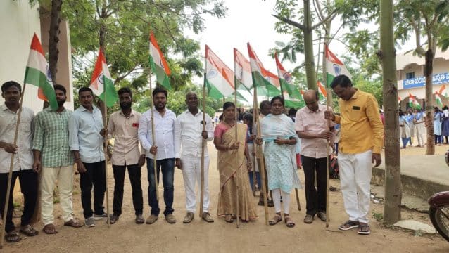 Nandala Srinivas (39)