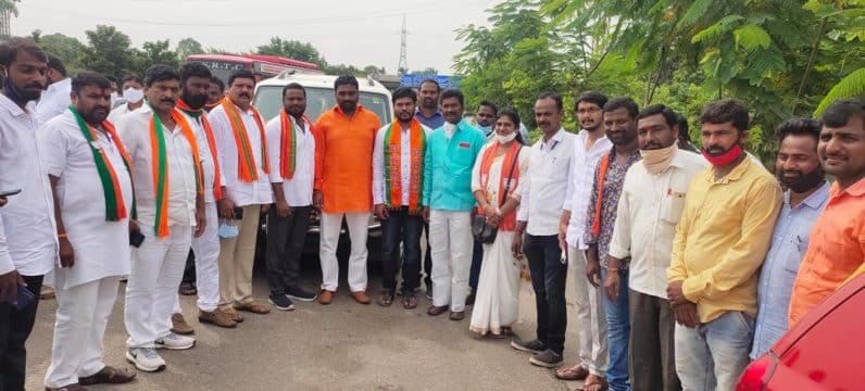 Nandala Srinivas (52)