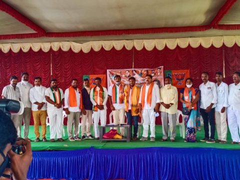 Nandala Srinivas (55)