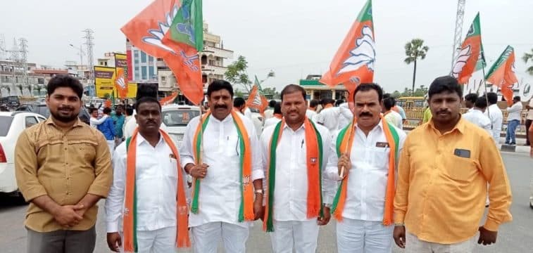 Yashaboina Rajaiah Yadav (23)