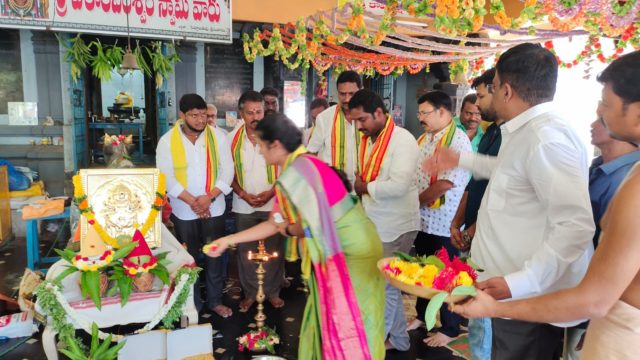 Vidadhasari Nagendra (10)