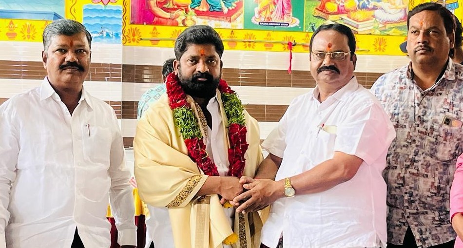 MANDAGIRI SWAMY YADAV (6)