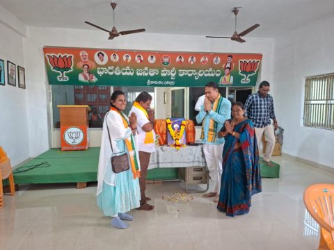 Attada Ravi Babji (38)