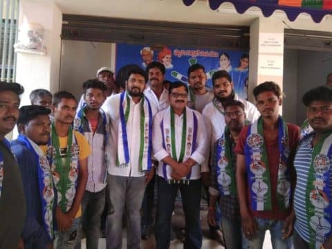 K.E. Sreekanth Gowd (122)