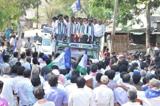 K.E. Sreekanth Gowd (123)