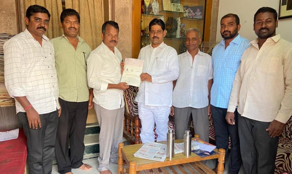 Manda Sanjeeva Reddy (50)