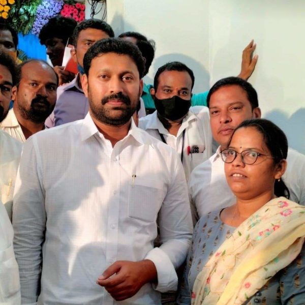 Bodela Suneetha Reddy (30)