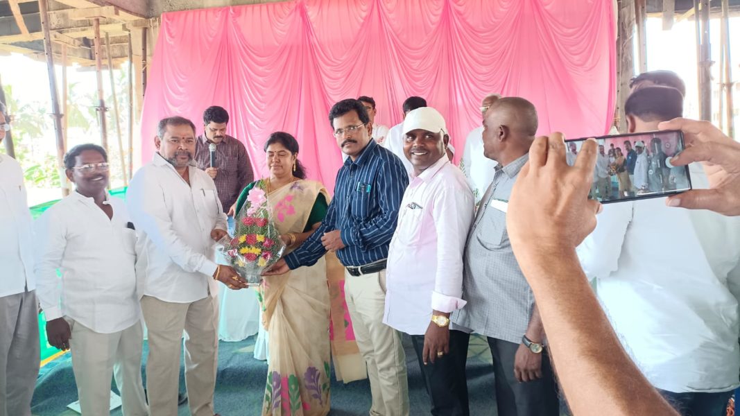 Yanamadala Srinivas (29)