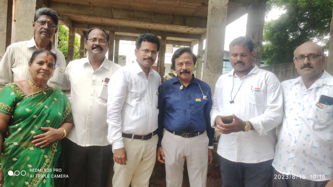 Yanamadala Srinivas (42)