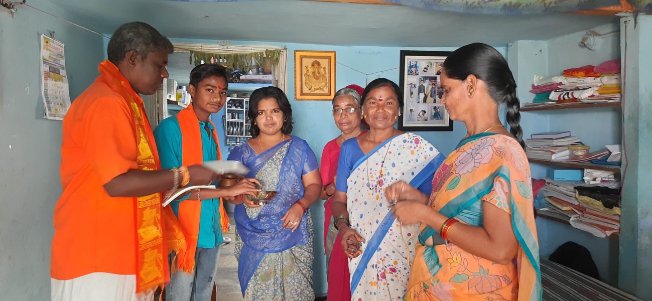 Yerrgunta Lakshman (27)