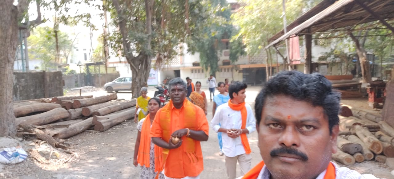 Yerrgunta Lakshman (32)