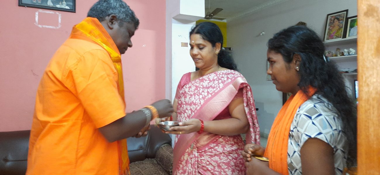 Yerrgunta Lakshman (40)