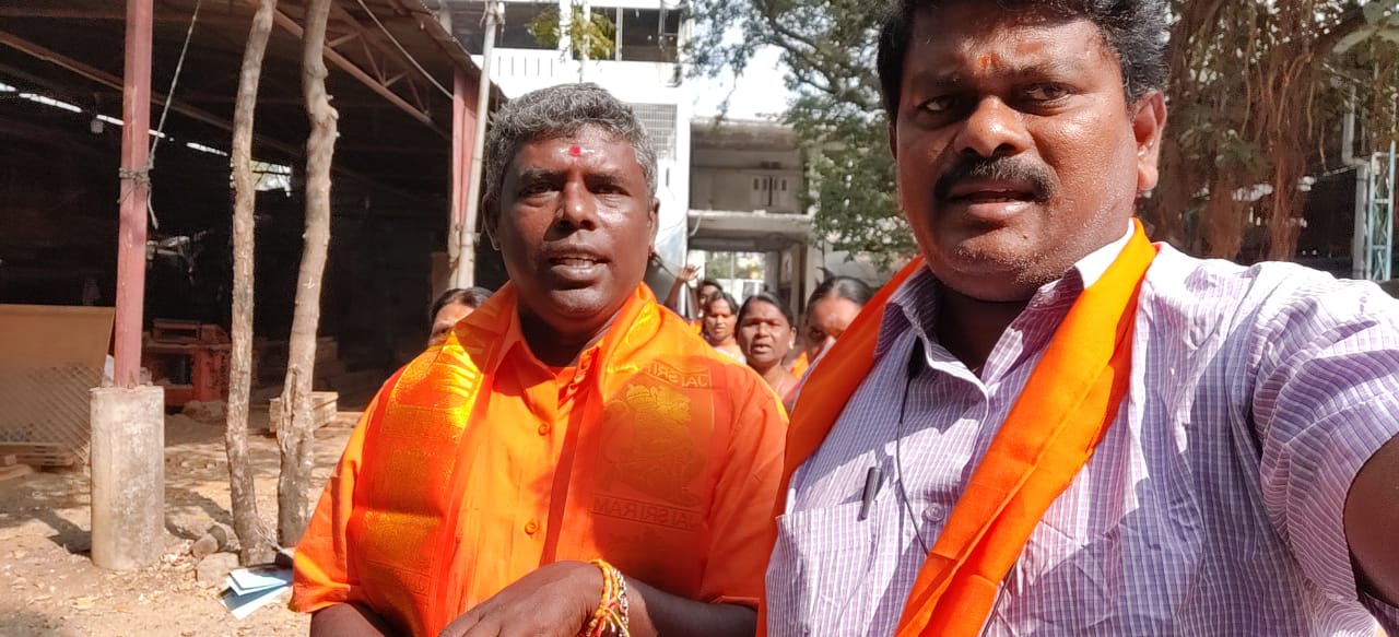 Yerrgunta Lakshman (42)